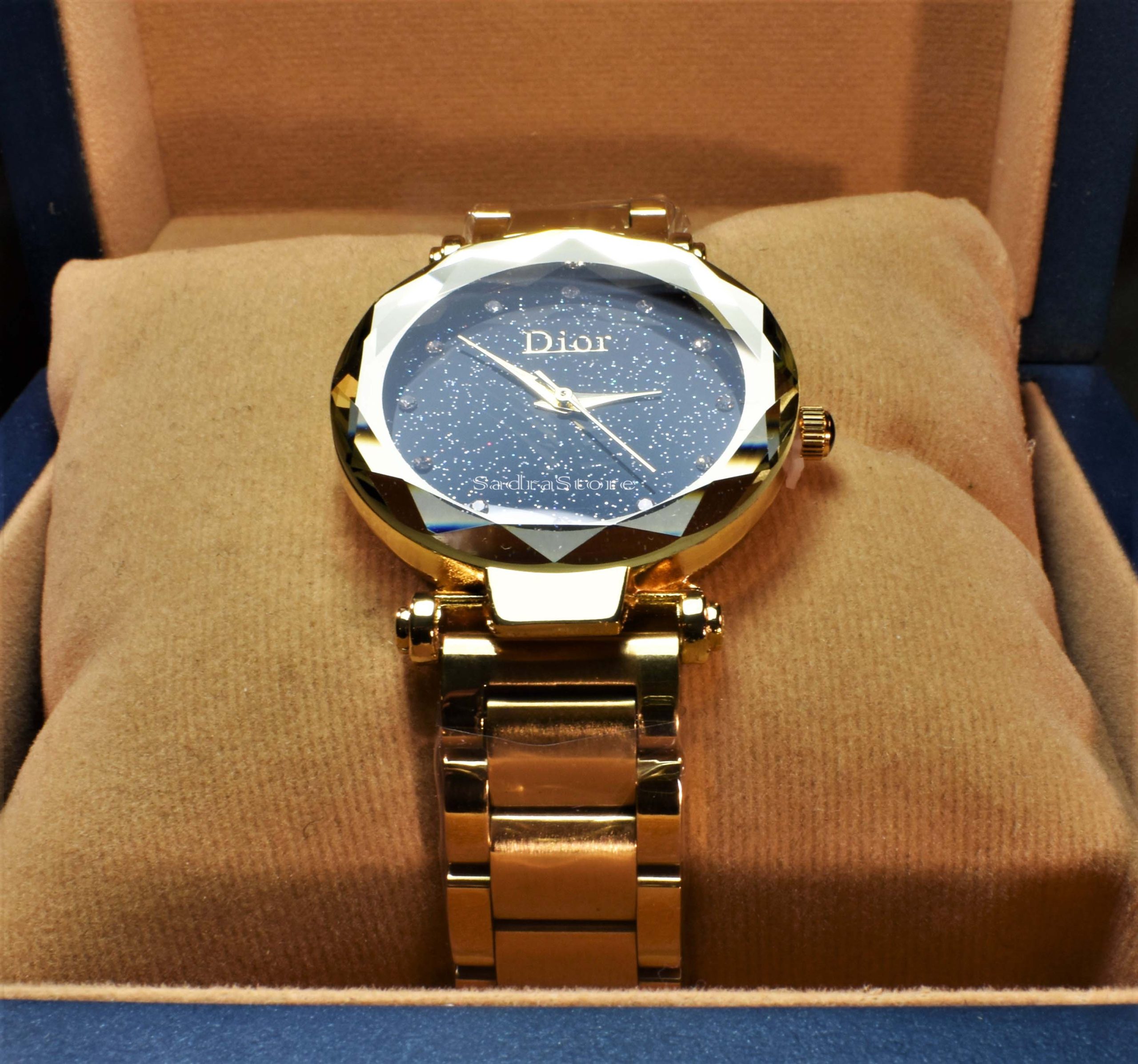 Dior watch 1966 رنگ طلایی موتوراصل دیور زنانه موتورمیوتا ژاپن با صفحه اکلیل دار براق ،، بند فلزی رنگ ثابت ،، دور شیشه تراش خورده - Image 2